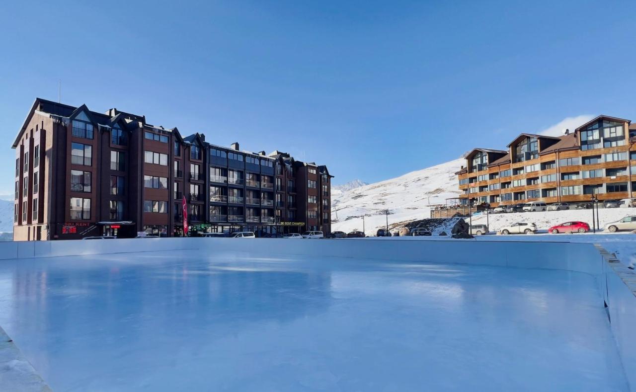 Hostel Gudauri Adventure Eksteriør billede